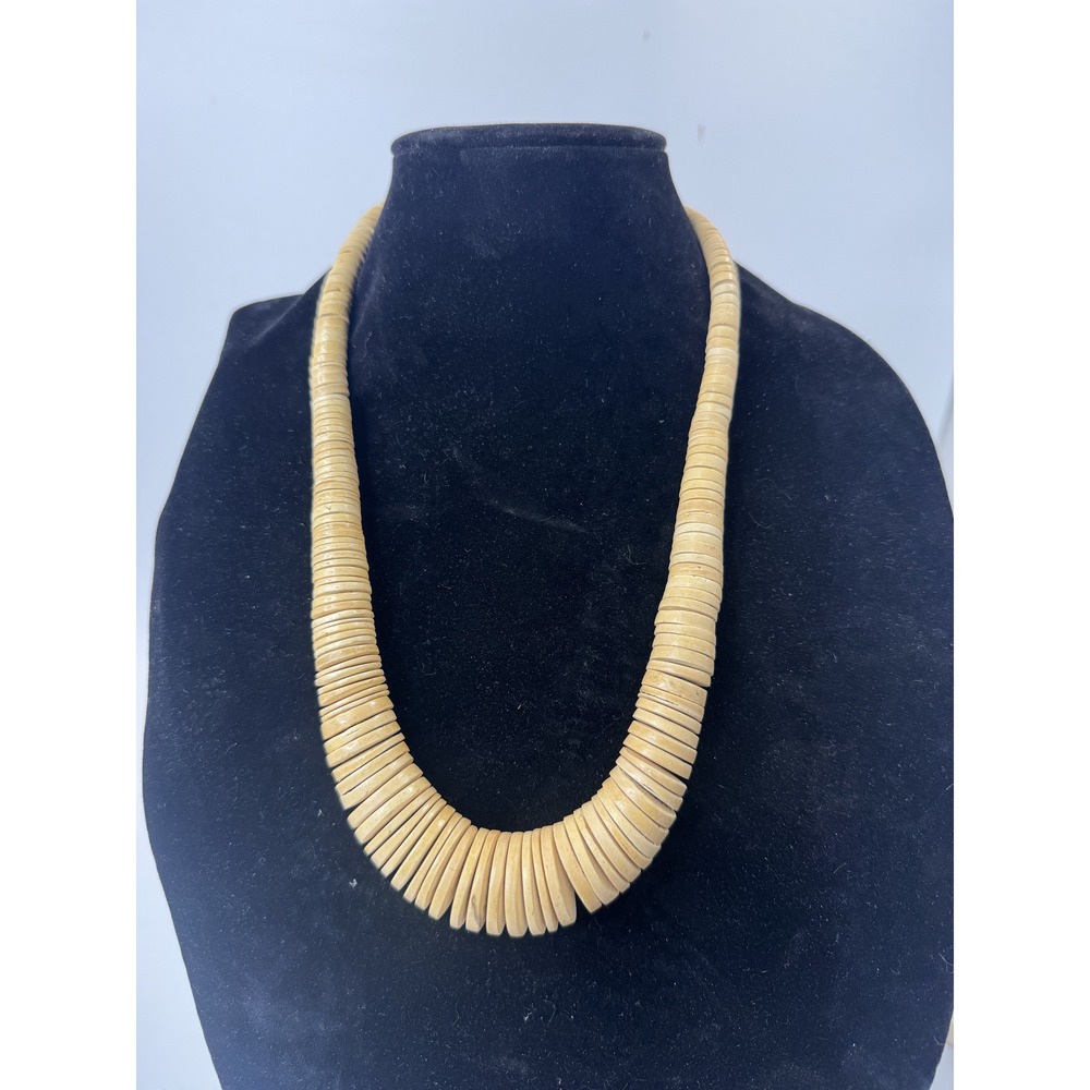 Vintage Cream Graduated Disc Bead Necklace 24.5 Inch Boho Tribal Screw Clasp